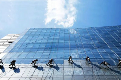 外墻清洗 專(zhuān)業(yè)工作流程與透明收費(fèi)標(biāo)準(zhǔn)解析